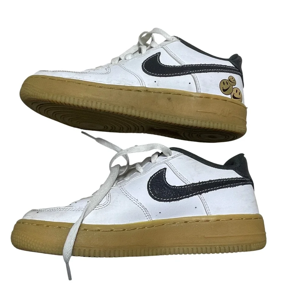 Nike Air Force 1 LV8 Go the Extra Smile Size 4.5‎ Youth